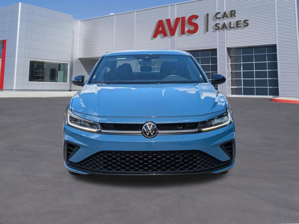 Used 2025 Volkswagen Jetta Sport image 2