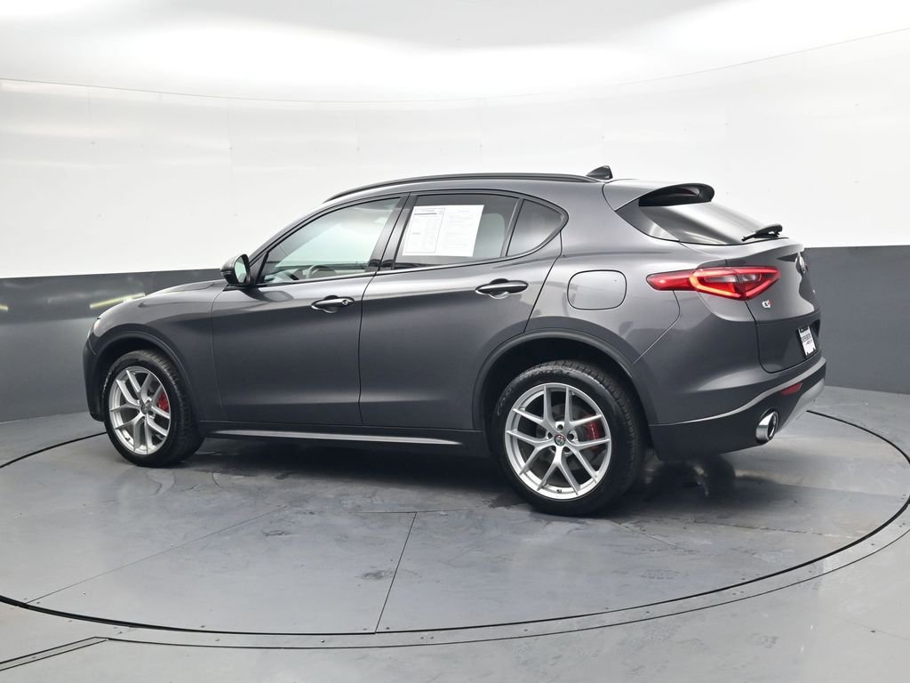 Used 2018 Alfa Romeo Stelvio Sport w/ Quick Order Package 22J Sport image 6