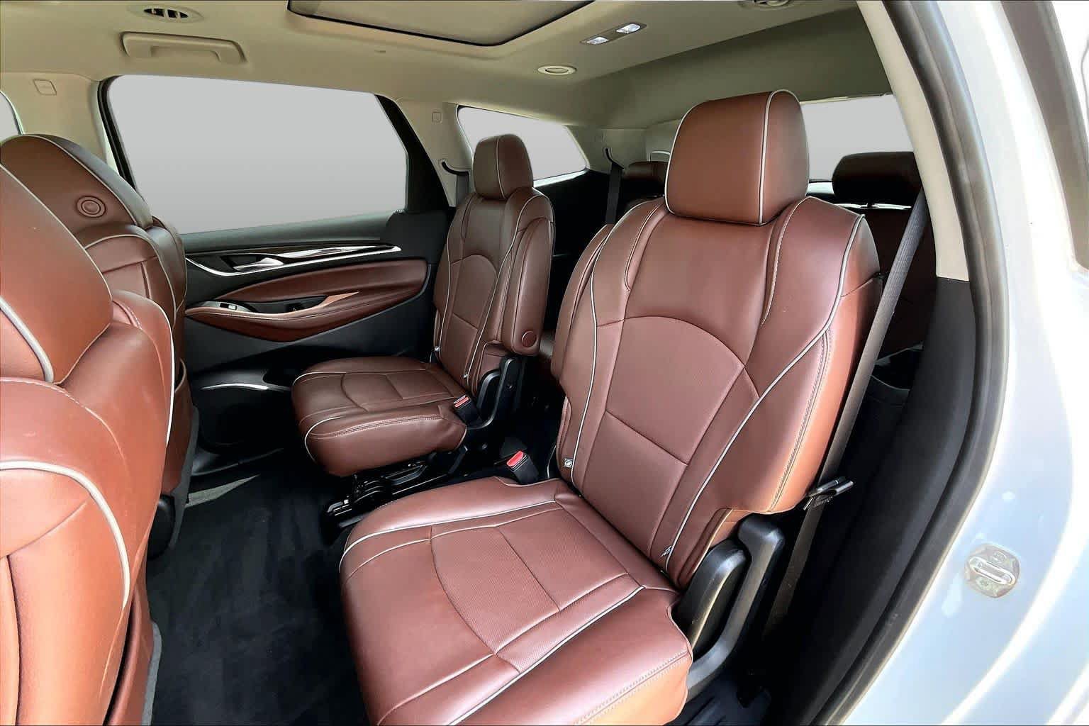 Used 2020 Buick Enclave Avenir w/ Avenir Technology Package FWD image 21