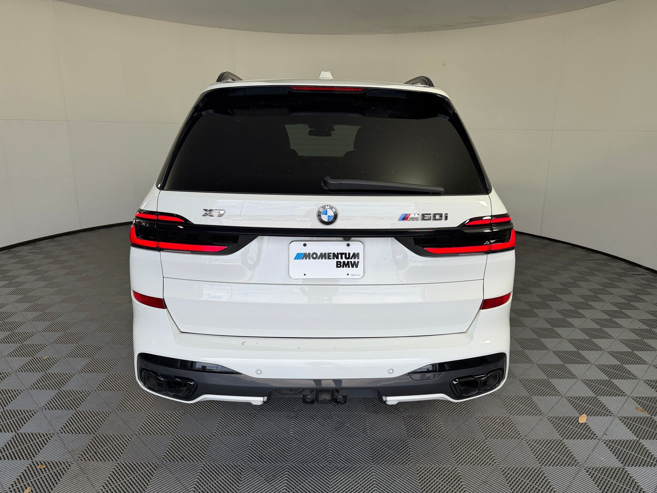 Used 2024 BMW X7 M60i w/ Executive Package AWD/4WD image 10