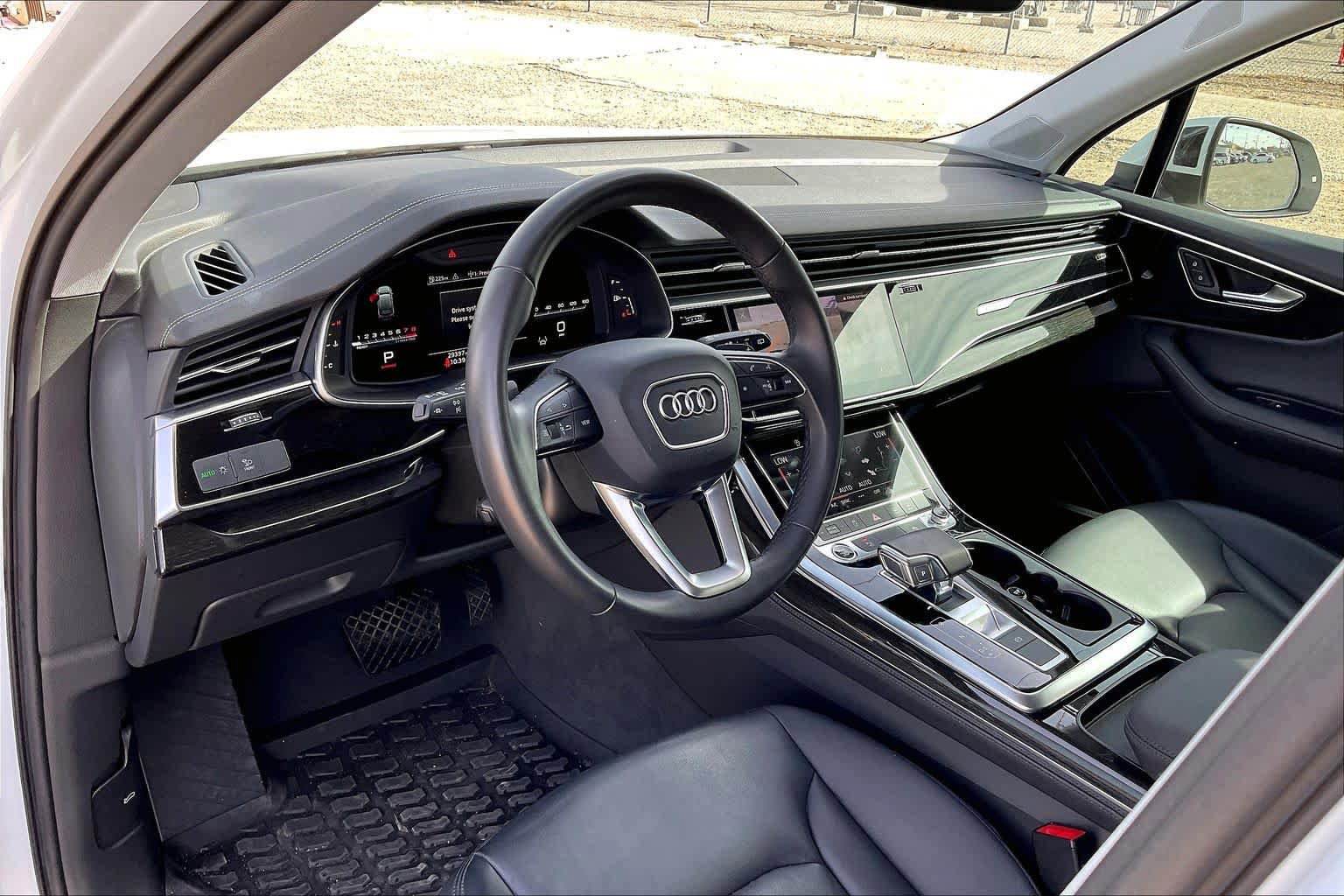 Used 2023 Audi Q7 2.0T Premium Plus AWD/4WD image 29