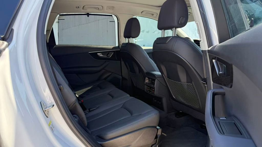 Used 2023 Audi Q7 3.0T Premium Plus image 5