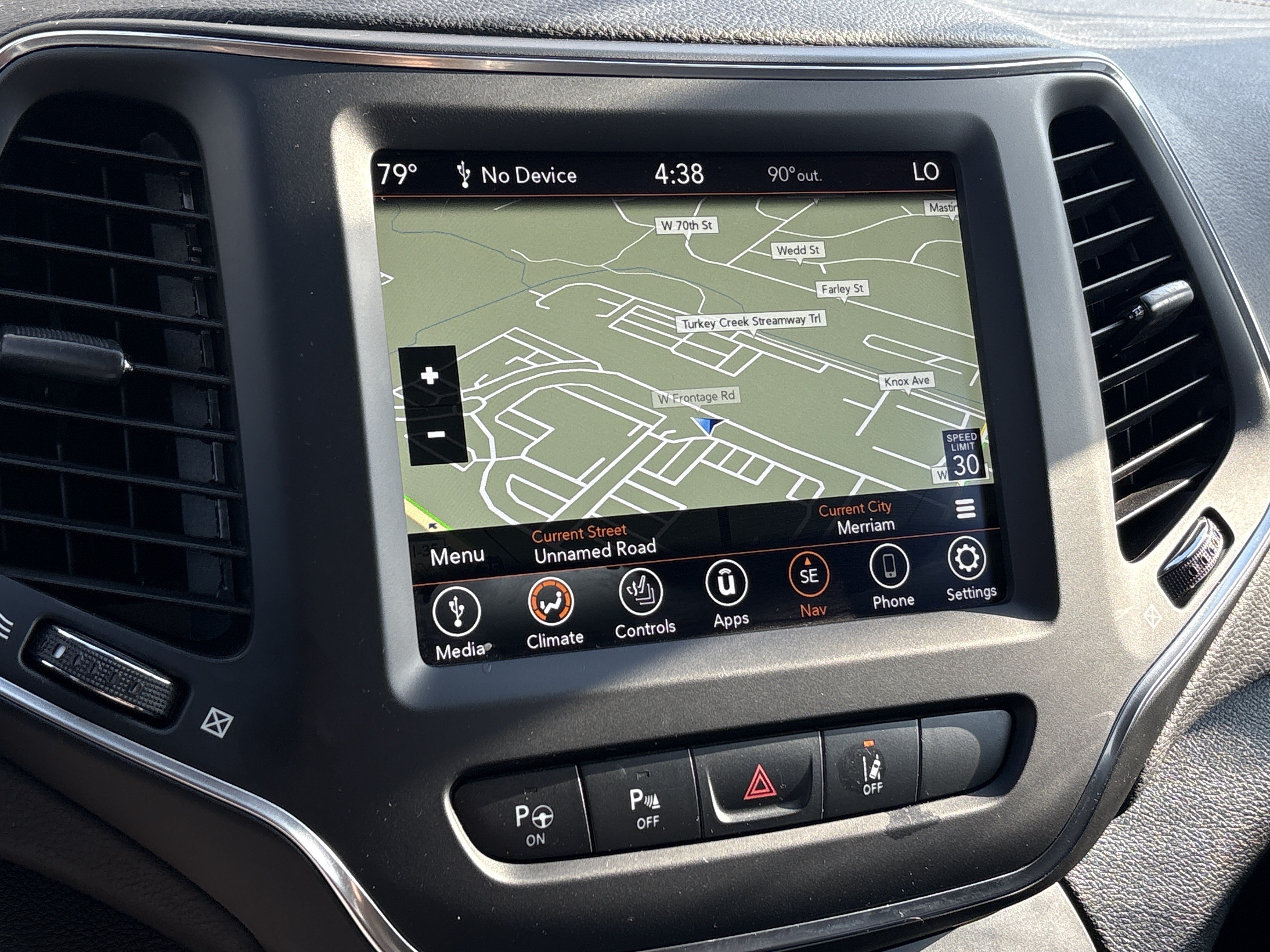 Used 2023 Jeep Cherokee Altitude Lux AWD/4WD image 8