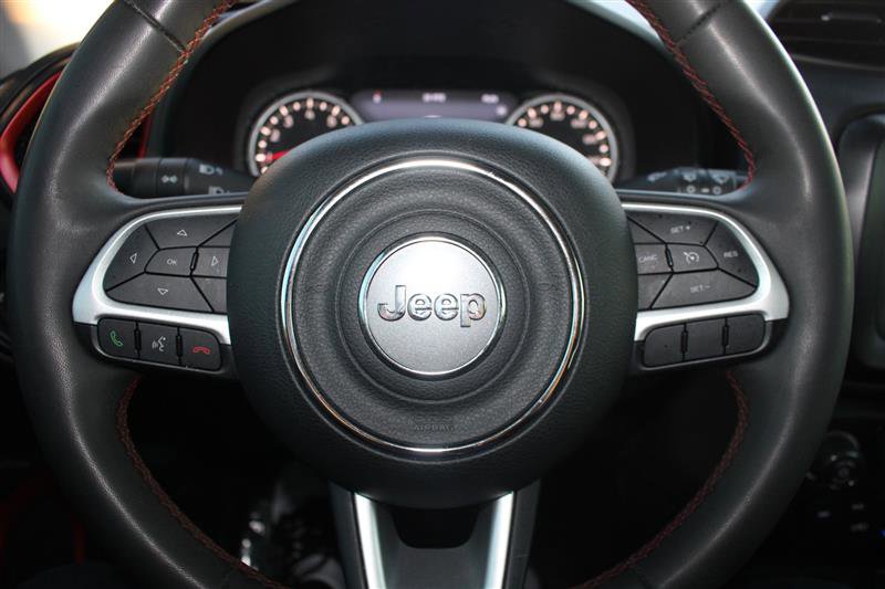 Used 2020 Jeep Renegade Trailhawk image 17