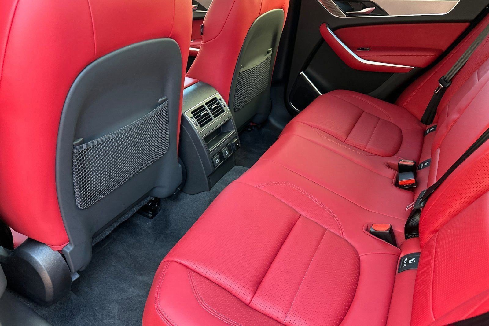 New 2025 Jaguar F-PACE R-Dynamic S AWD/4WD image 16