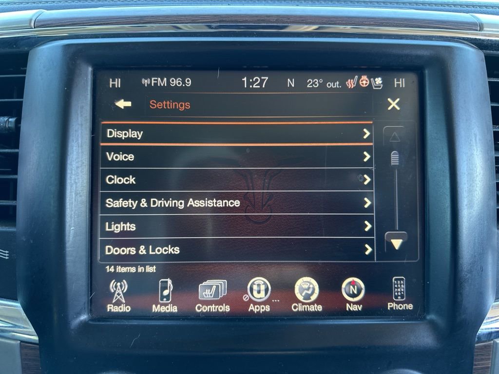 Used 2017 RAM 1500 Laramie w/ Convenience Group AWD/4WD image 39