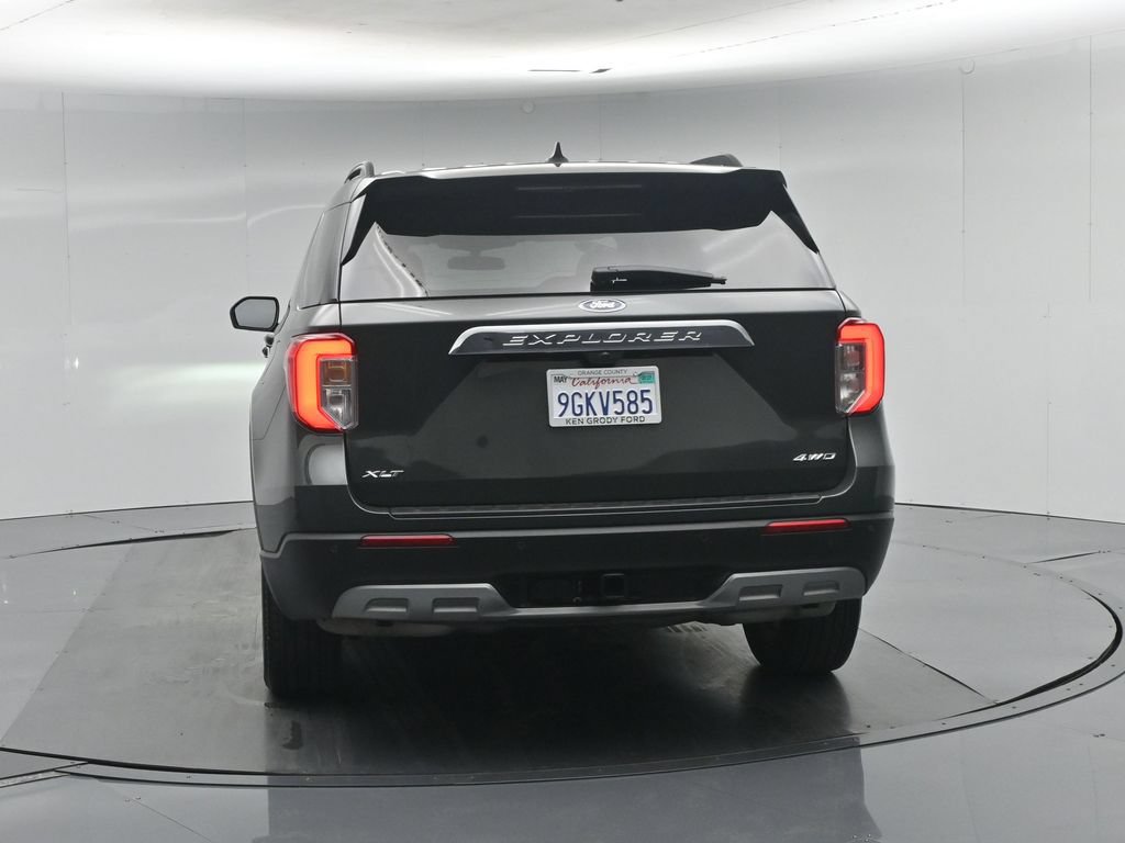 Certified 2023 Ford Explorer XLT w/ Equipment Group 202A AWD/4WD image 33