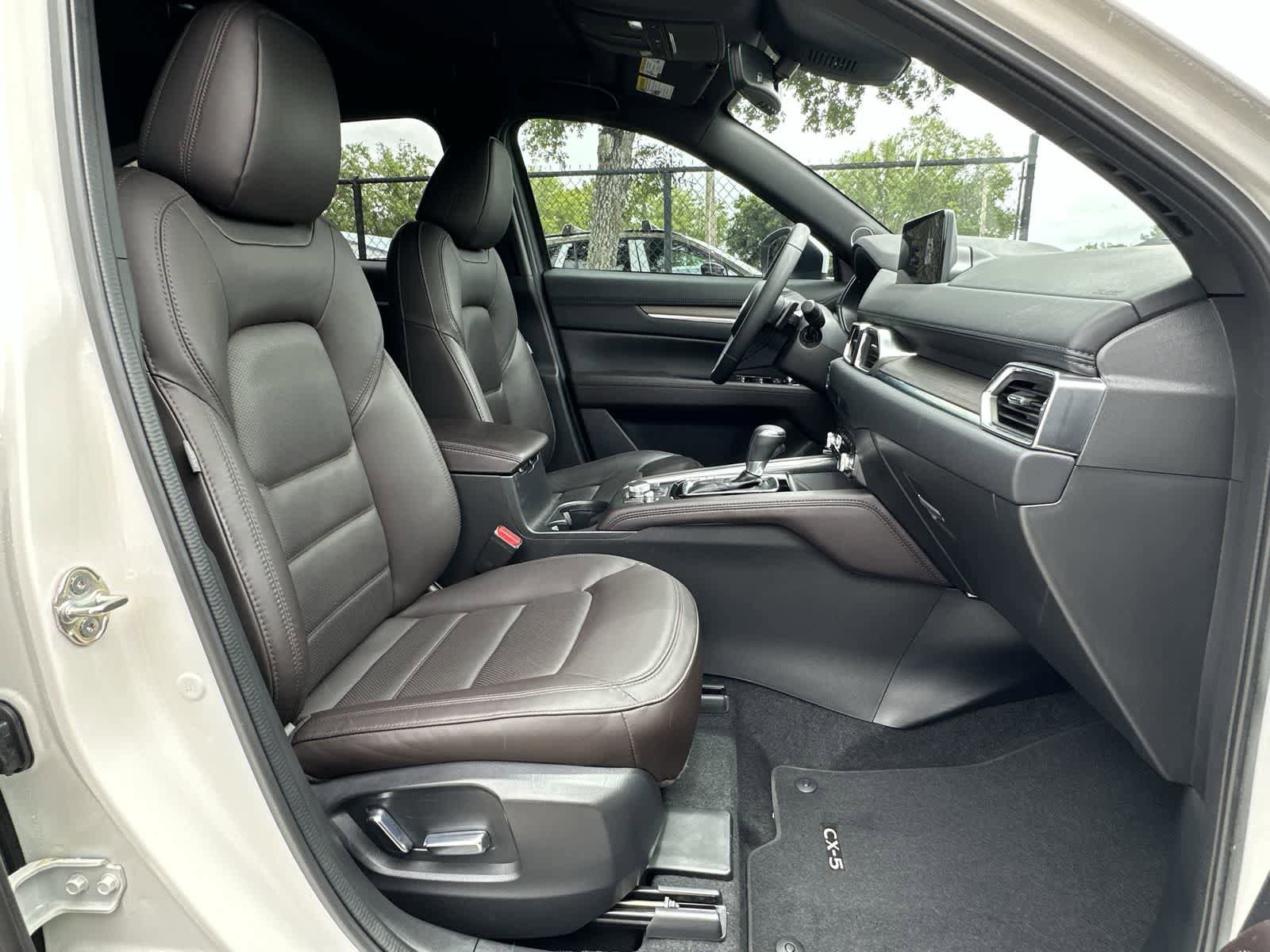 Used 2023 MAZDA CX-5 Signature image 9