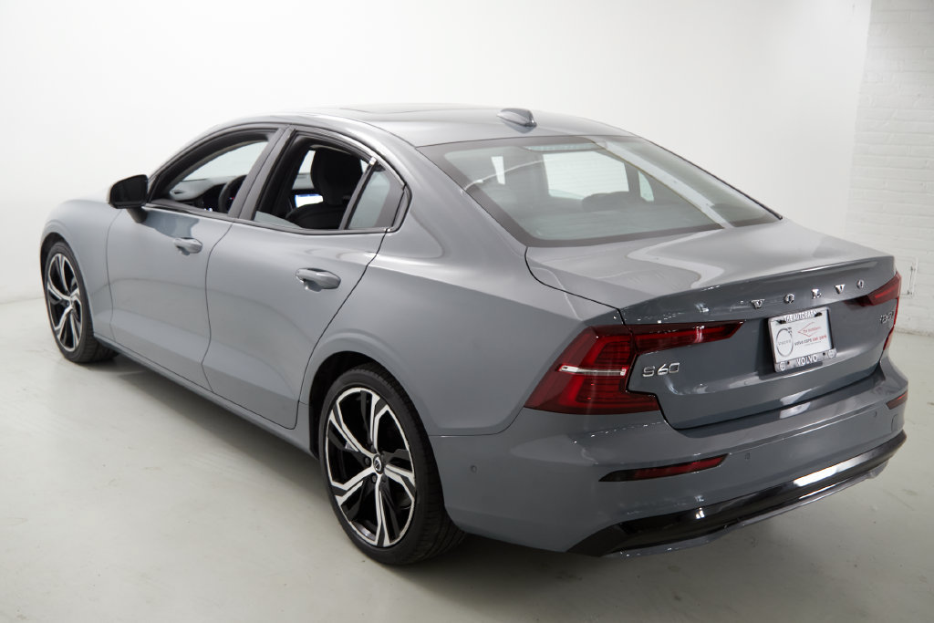 Used 2024 Volvo S60 B5 Plus w/ Climate Package AWD/4WD image 9