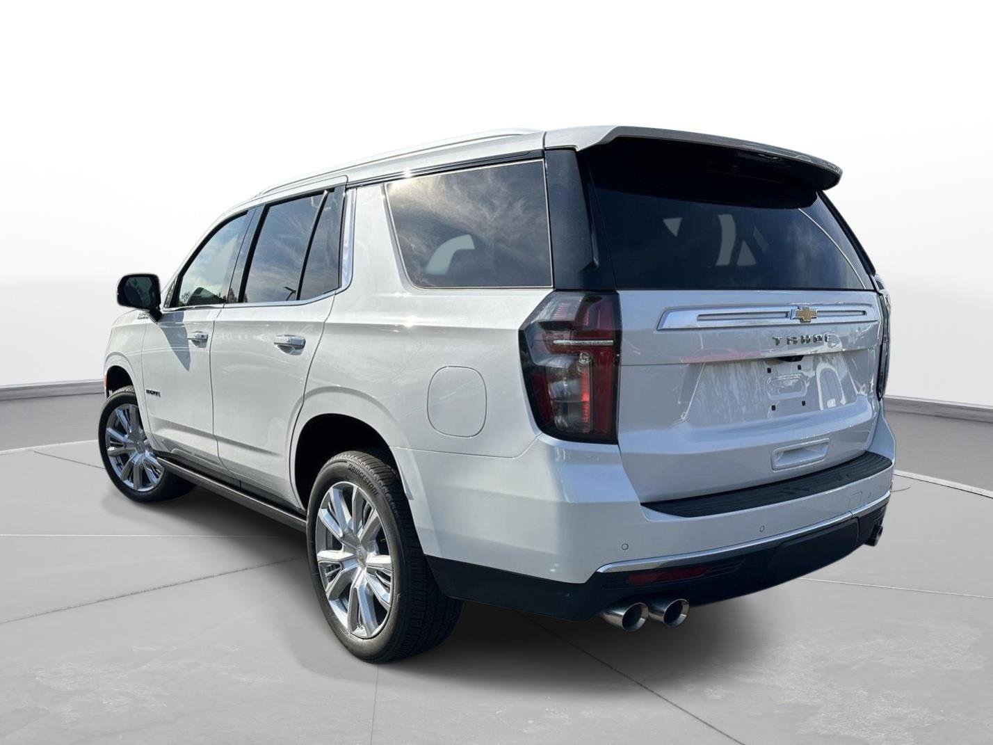 Used 2023 Chevrolet Tahoe High Country w/ Premium Package 2 image 8