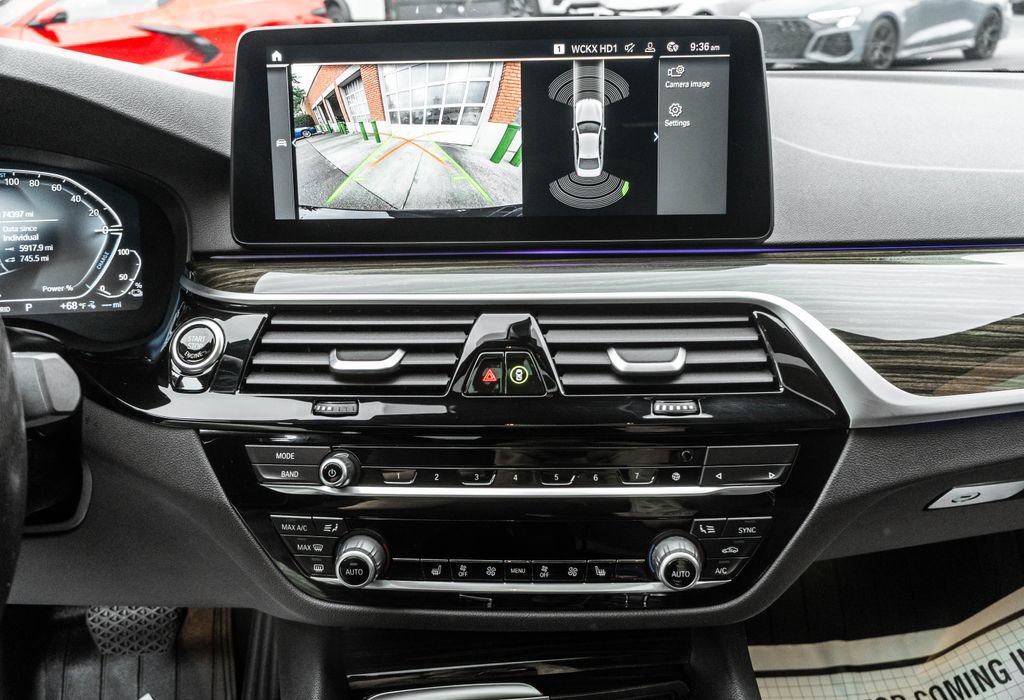 Used 2023 BMW 530e RWD image 18