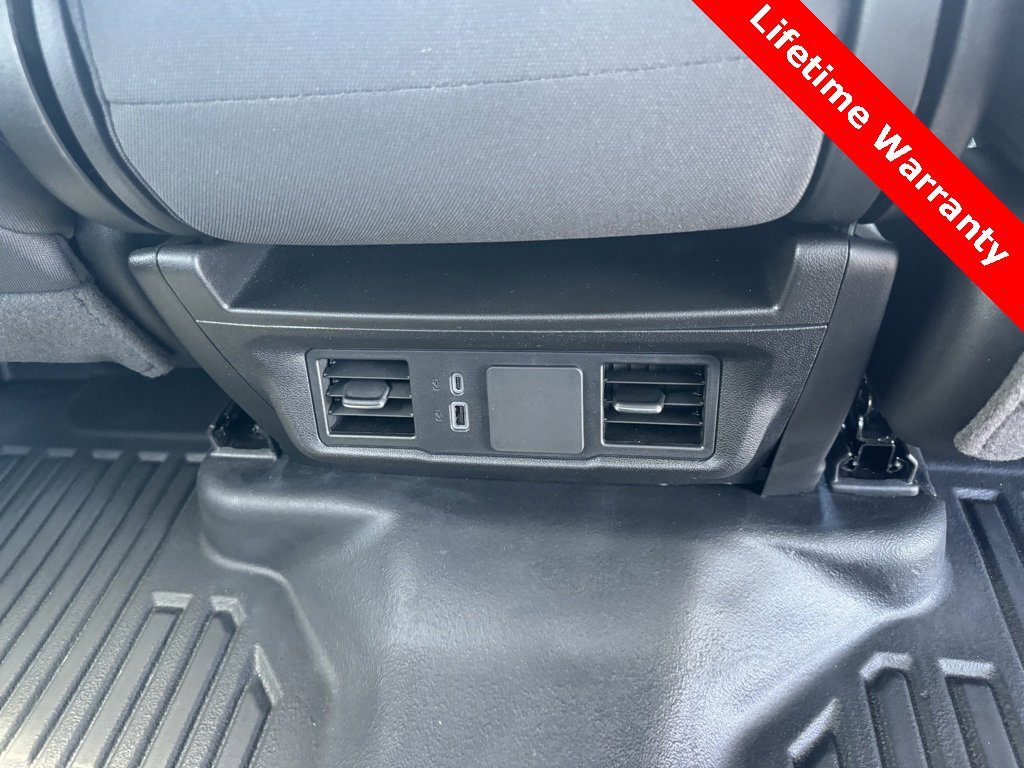 Used 2025 GMC Sierra 2500 Pro image 13