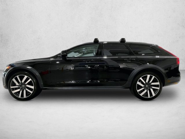 Used 2025 Volvo V90 B6 Cross Country Plus w/ Protection Package Premier AWD/4WD image 6