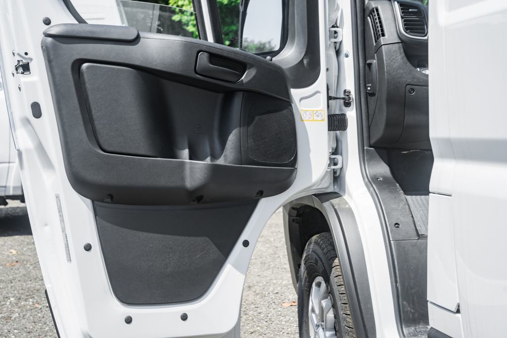 New 2025 RAM ProMaster 3500 w/ Quick Order Package 22G SLT image 32