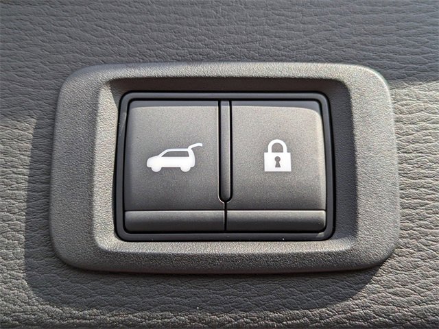 New 2025 Mitsubishi Outlander SE image 14