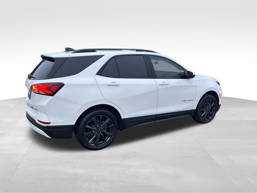 Used 2023 Chevrolet Equinox RS w/ RS Leather Package image 7