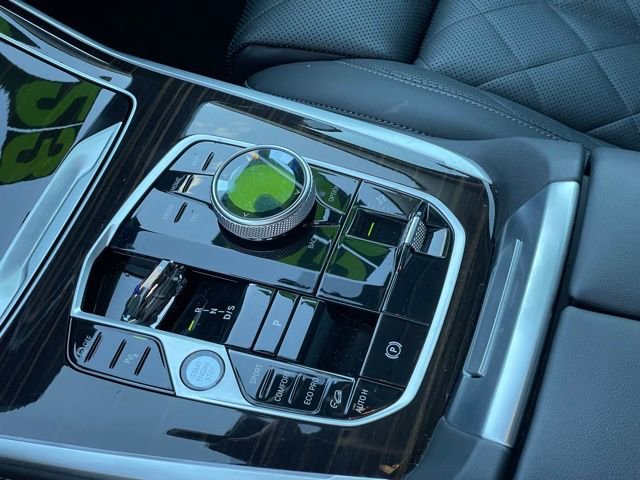 Used 2023 BMW X7 xDrive40i w/ Executive Package image 25