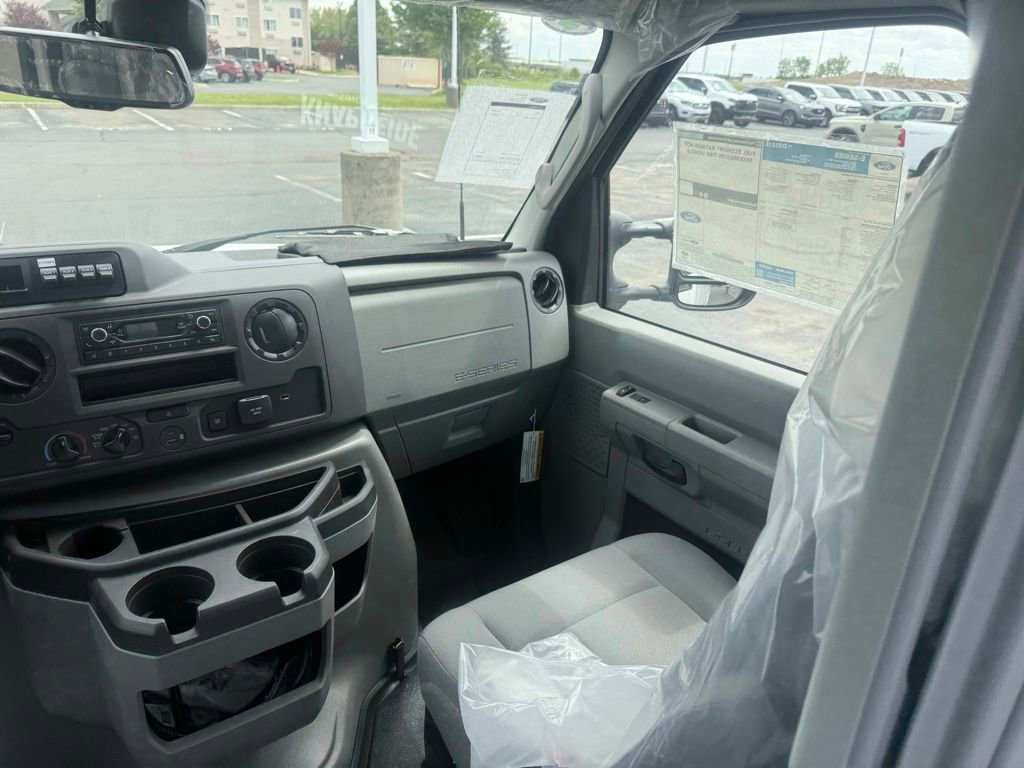 New 2026 Ford E-350 and Econoline 350 Super Duty w/ Power Equipment Group RWD image 46