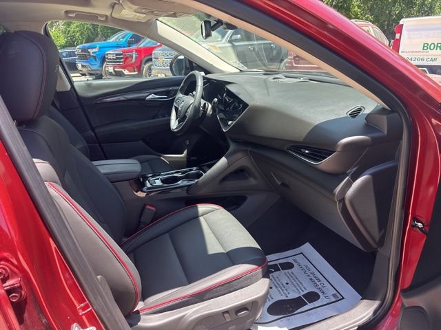 Used 2023 Buick Envision Essence w/ Technology Package I AWD/4WD image 5