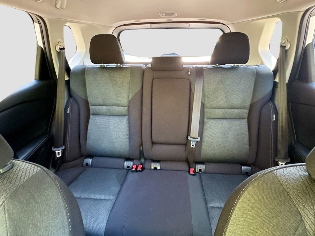 Certified 2025 Nissan Rogue SV FWD image 20