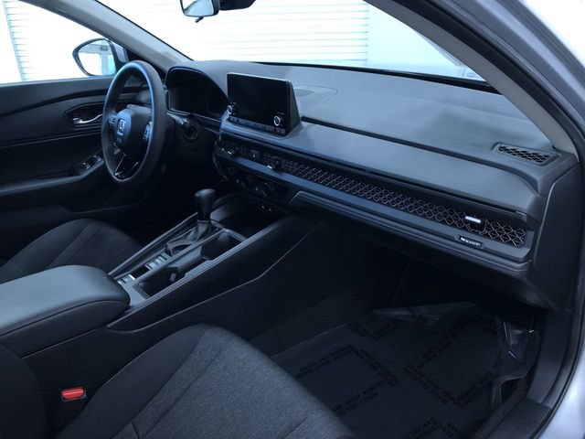 Used 2023 Honda Accord EX image 22