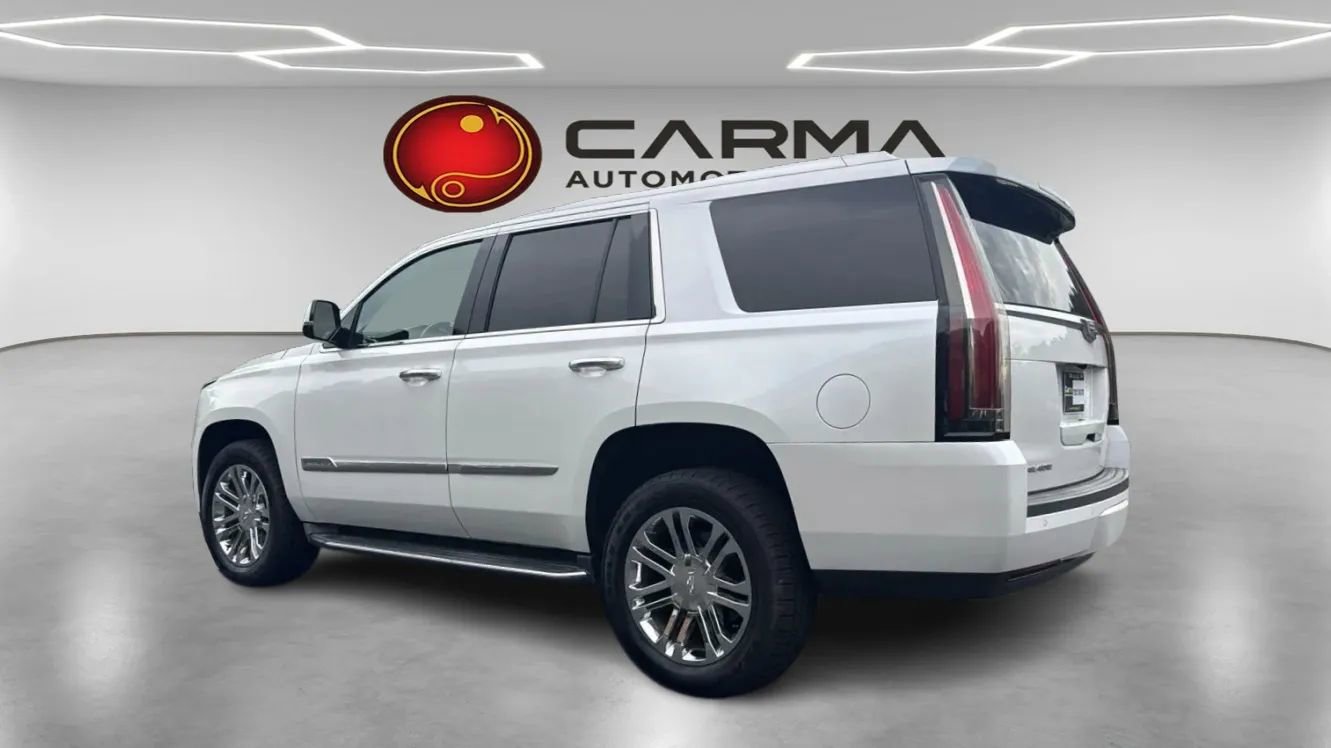Used 2016 Cadillac Escalade 2WD image 3