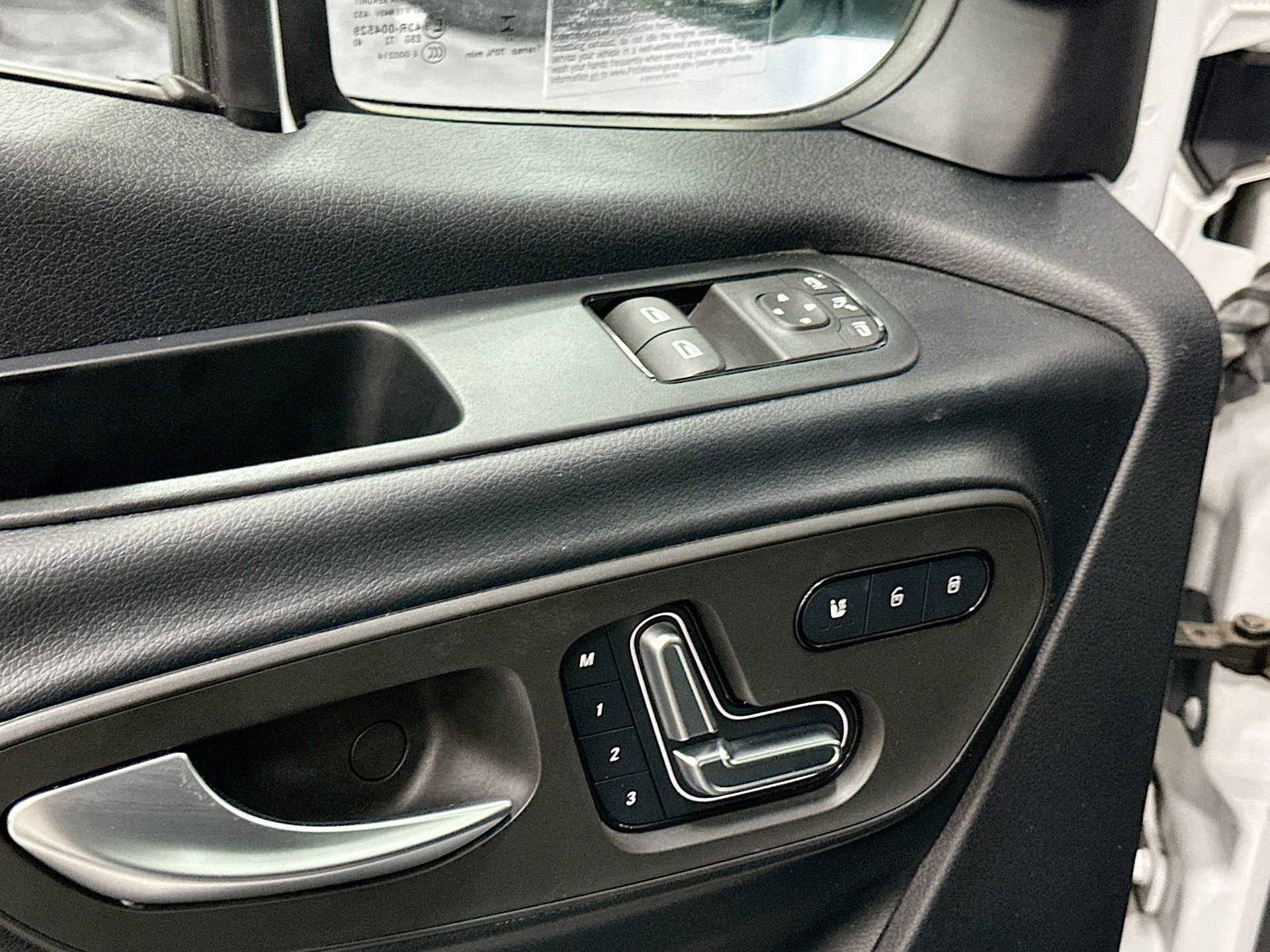 Used 2023 Mercedes-Benz Sprinter 144 Cargo image 19