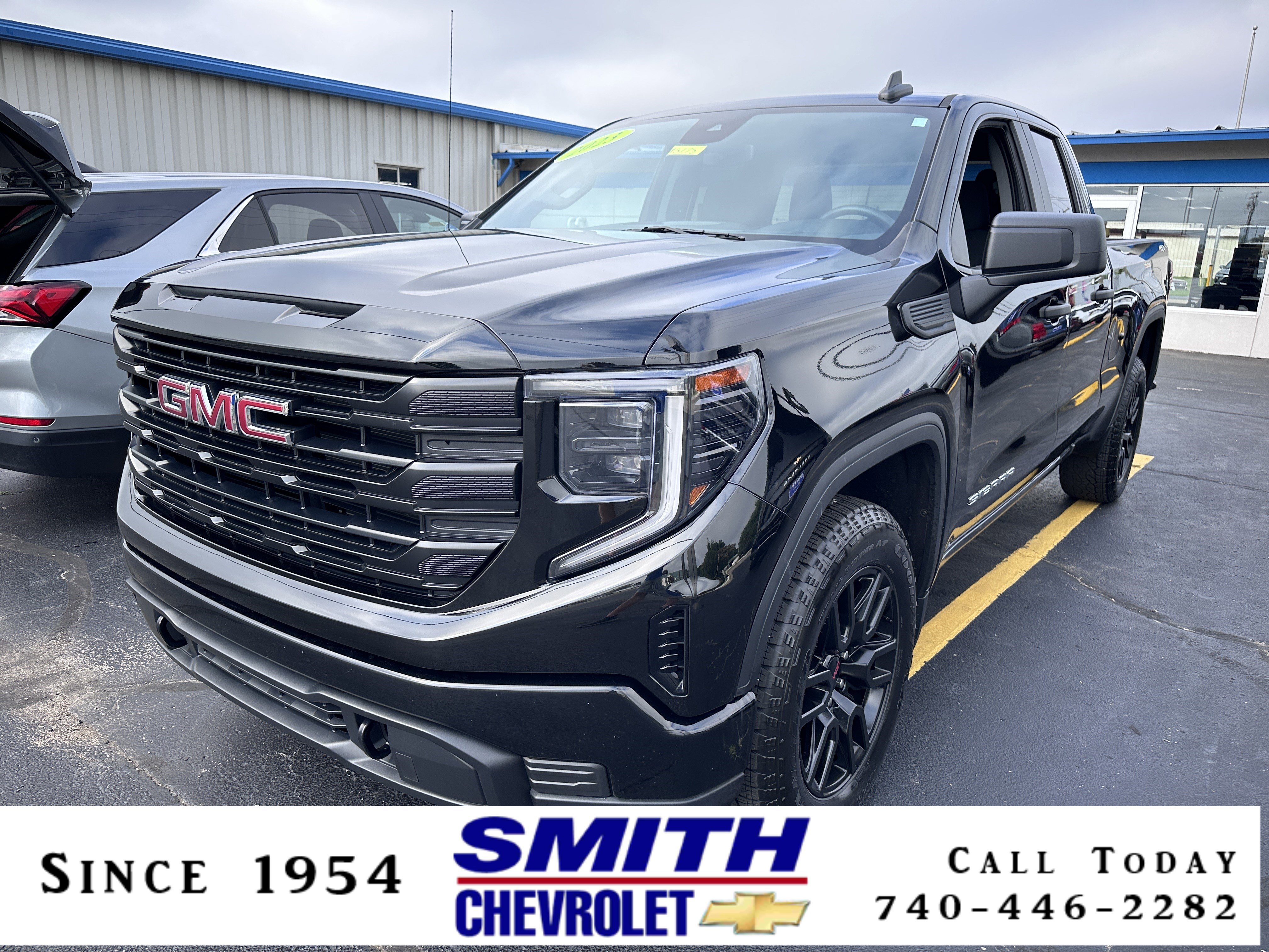 Used 2023 GMC Sierra 1500 Pro w/ Graphite Edition