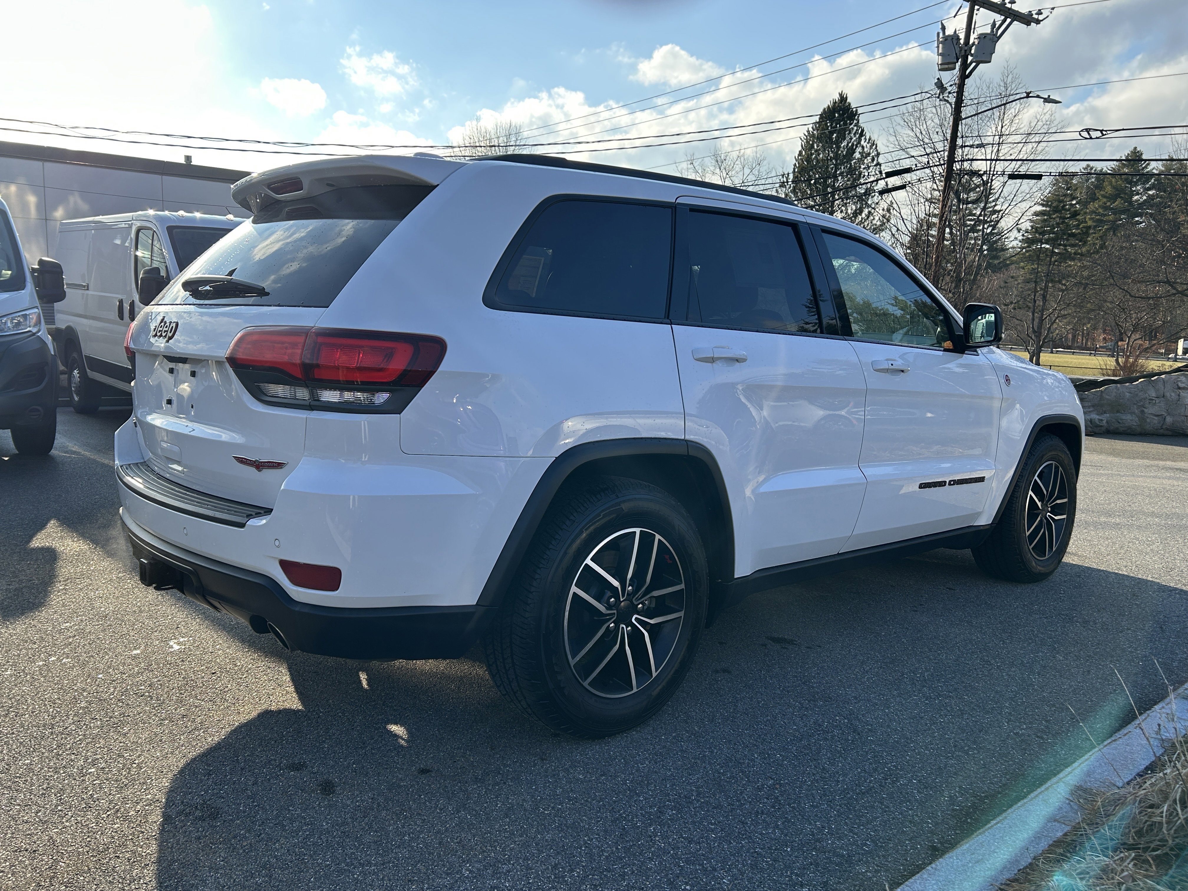 Used 2020 Jeep Grand Cherokee Trailhawk AWD/4WD image 12