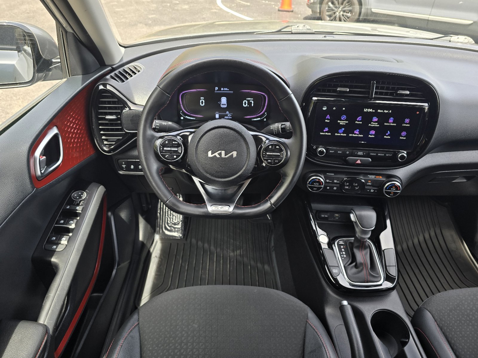 Used 2024 Kia Soul GT-Line FWD image 13