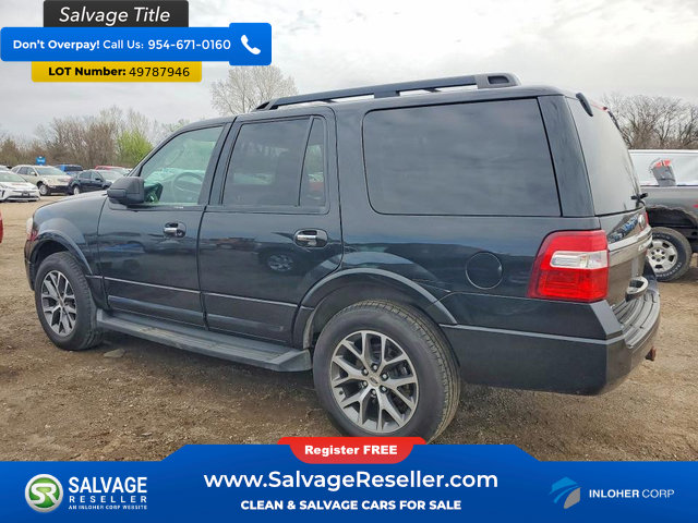 Used 2015 Ford Expedition XLT w/ Equipment Group 202A AWD/4WD image 3