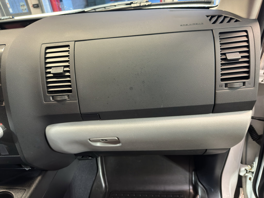 Used 2012 Toyota Tundra 4x4 CrewMax w/ Tow Pkg image 22