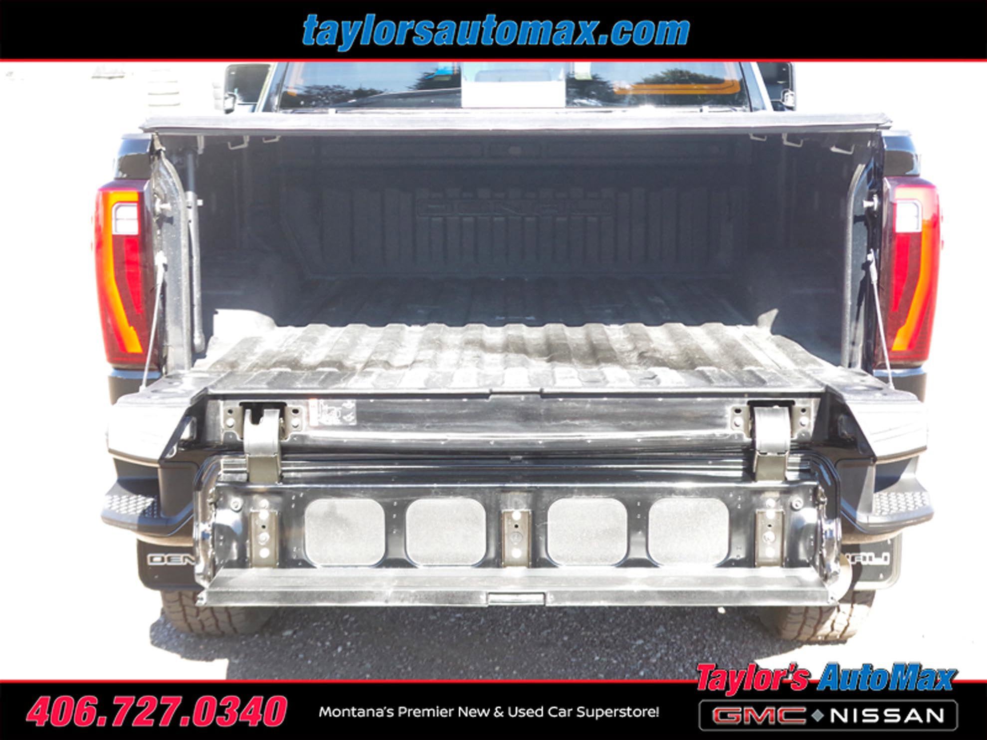 Used 2024 GMC Sierra 3500 Denali w/ Denali Reserve Package image 43