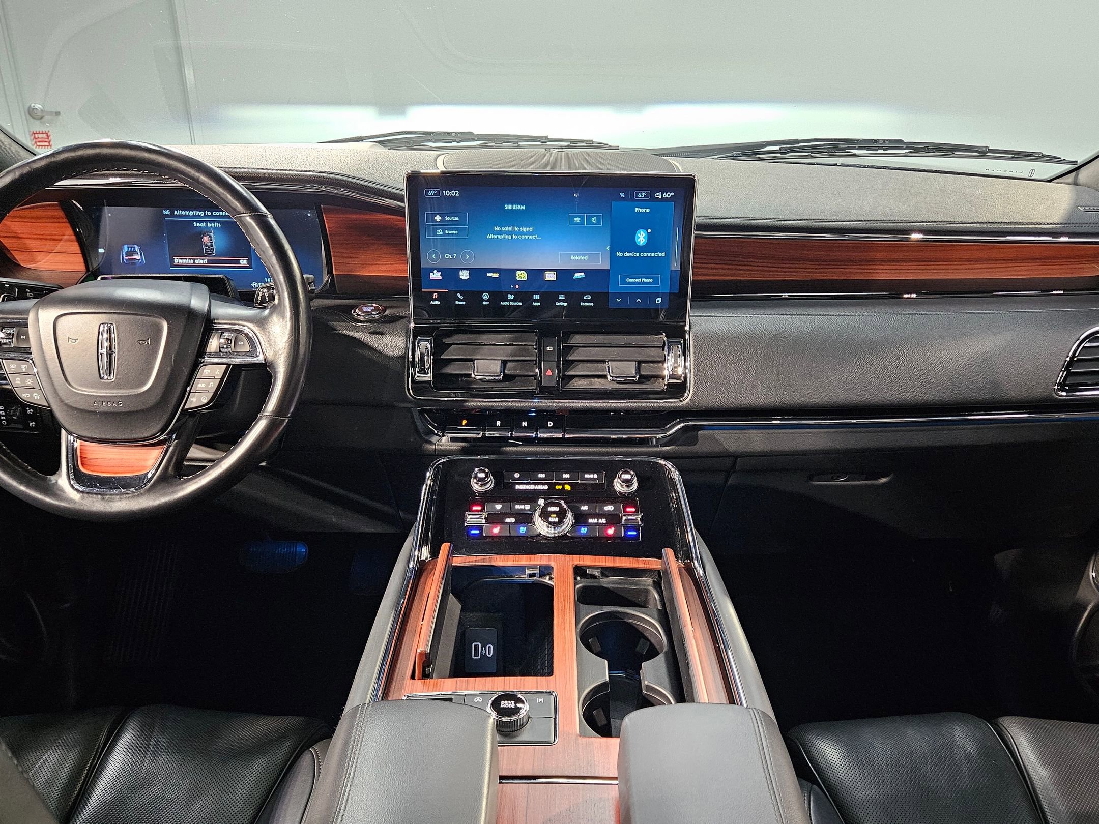 Used 2024 Lincoln Navigator Reserve image 10