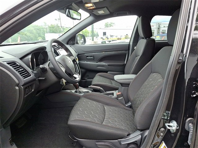 New 2025 Mitsubishi Outlander Sport AWD image 6