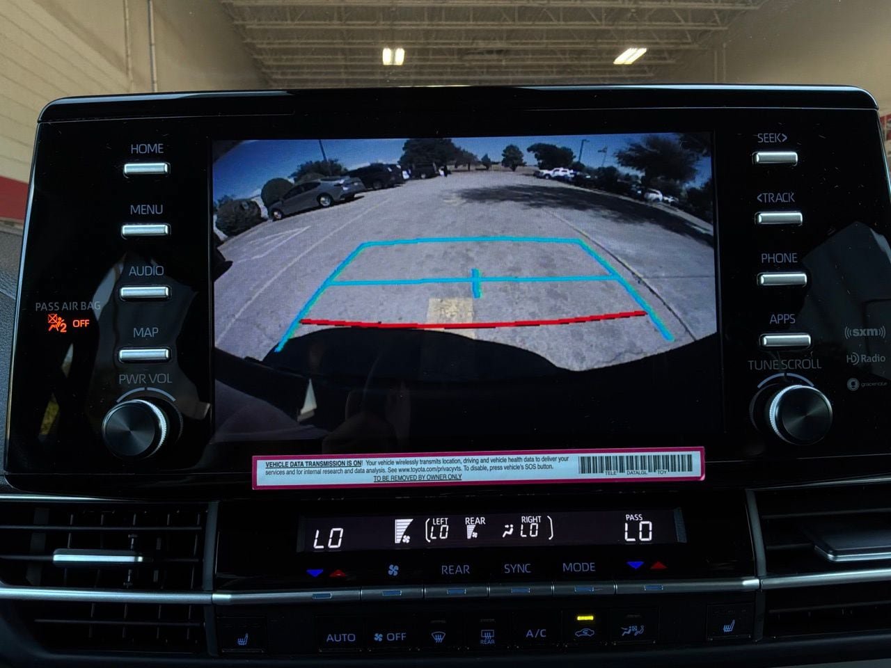 Used 2024 Toyota Sienna XLE FWD image 40