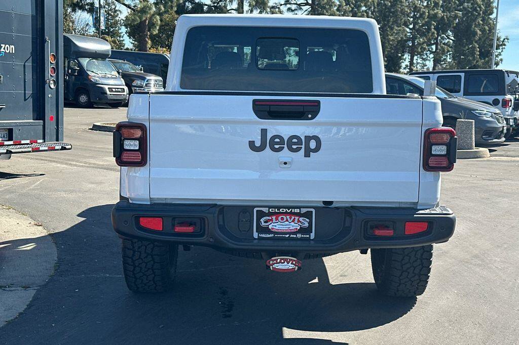 New 2026 Jeep Gladiator Rubicon w/ Safety Group AWD/4WD image 5