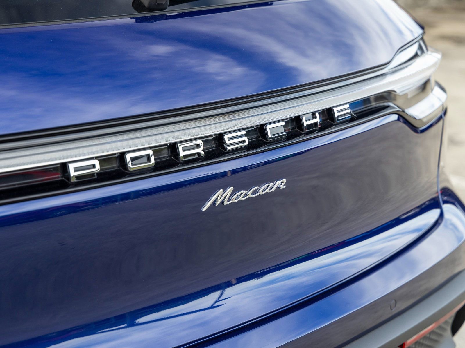 New 2025 Porsche Macan image 21