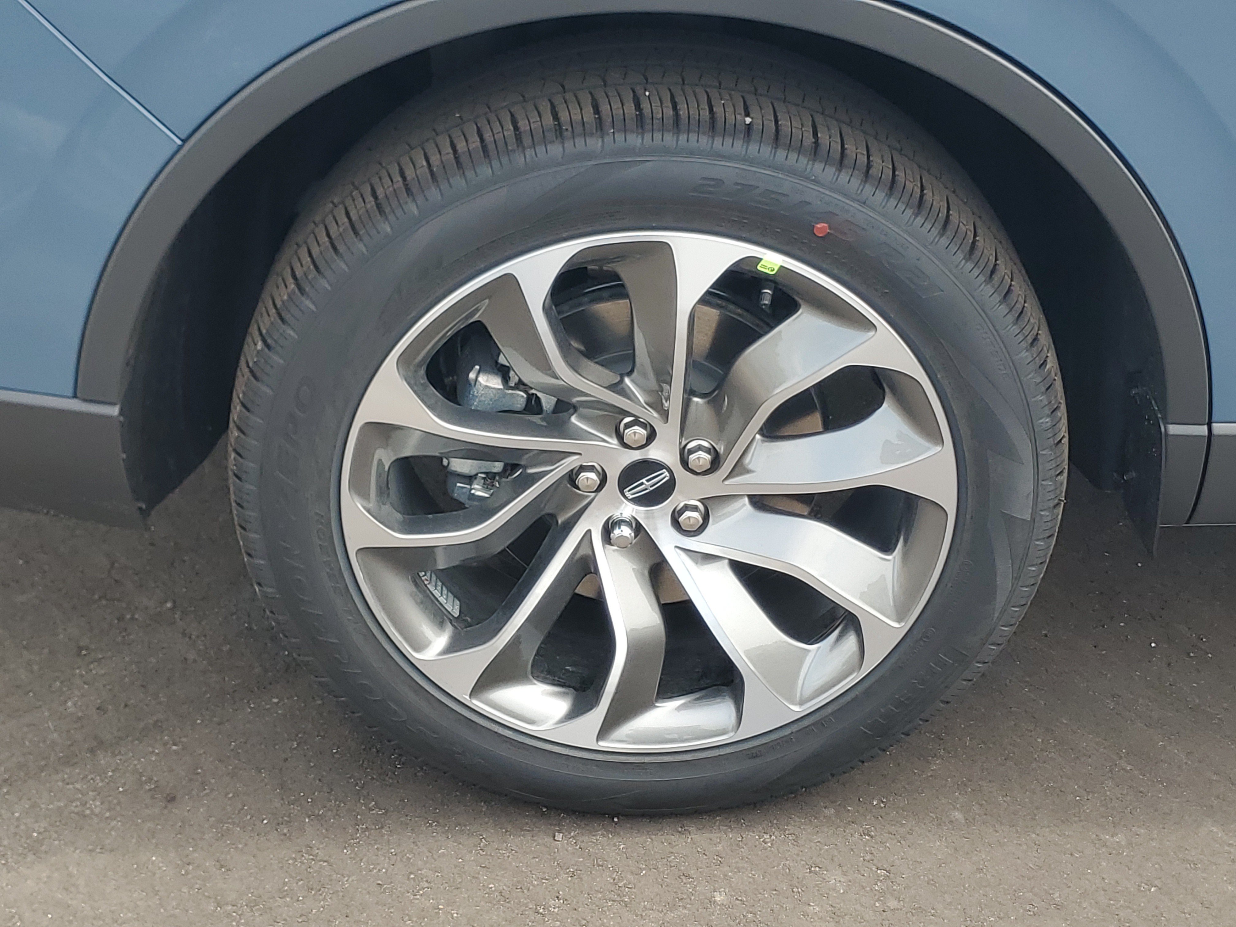 New 2026 Lincoln Aviator AWD image 5