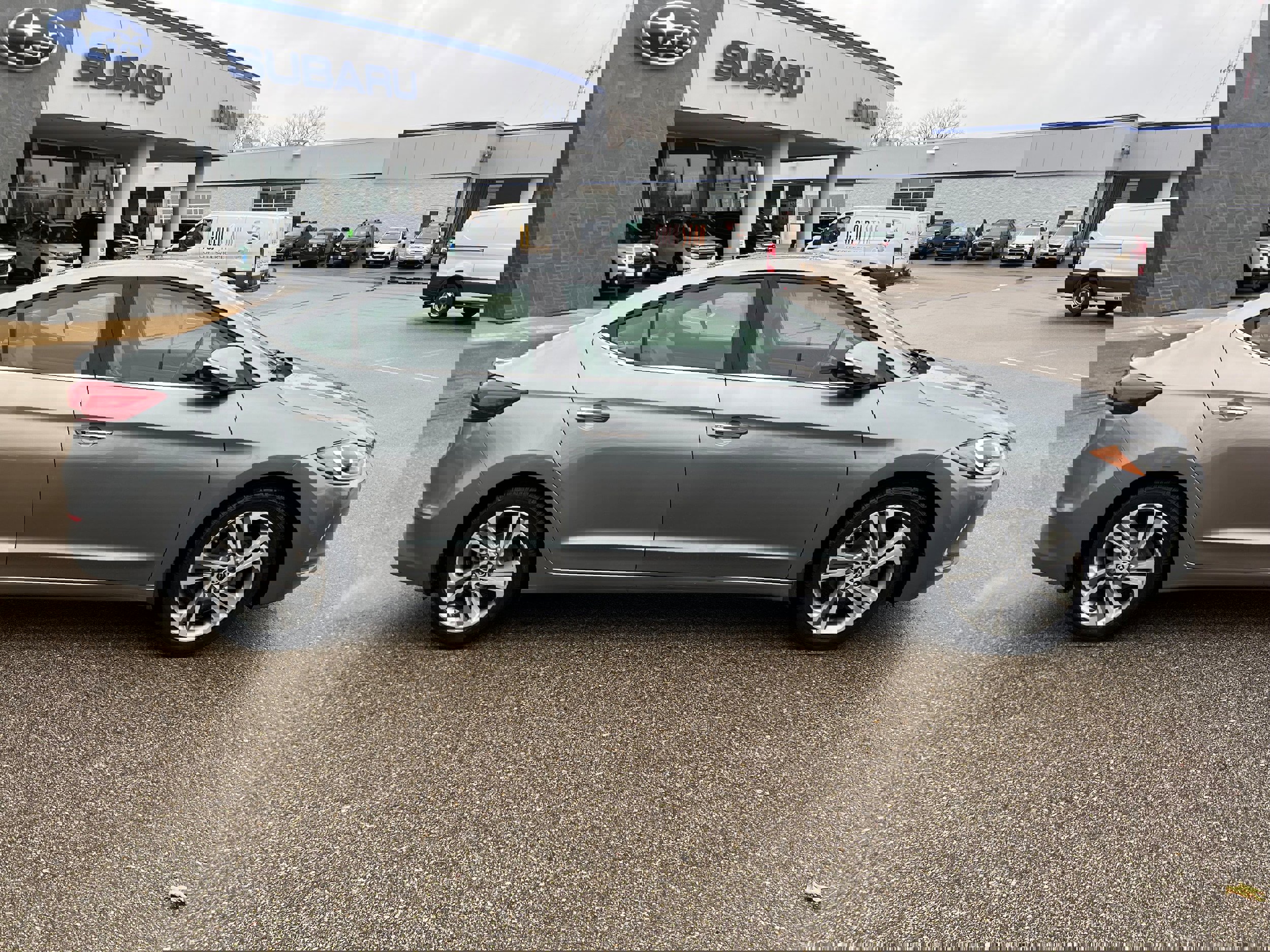 Used 2017 Hyundai Elantra Limited w/ Limited Ultimate Package 09 image 8