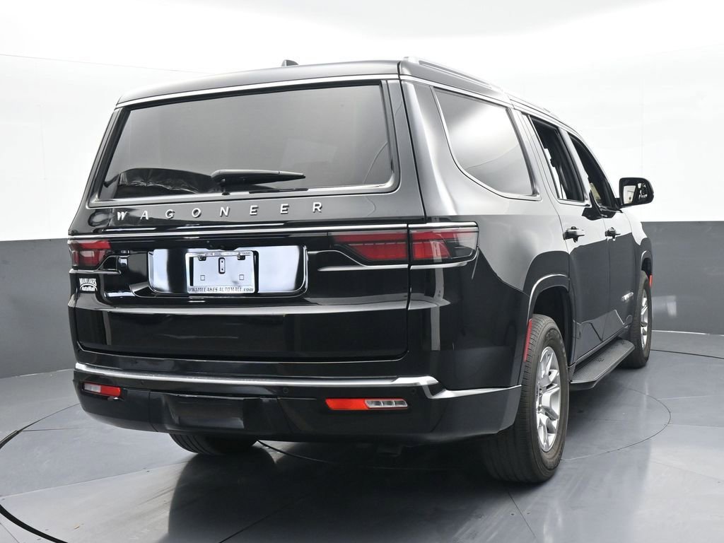 Used 2024 Jeep Wagoneer 2WD image 5