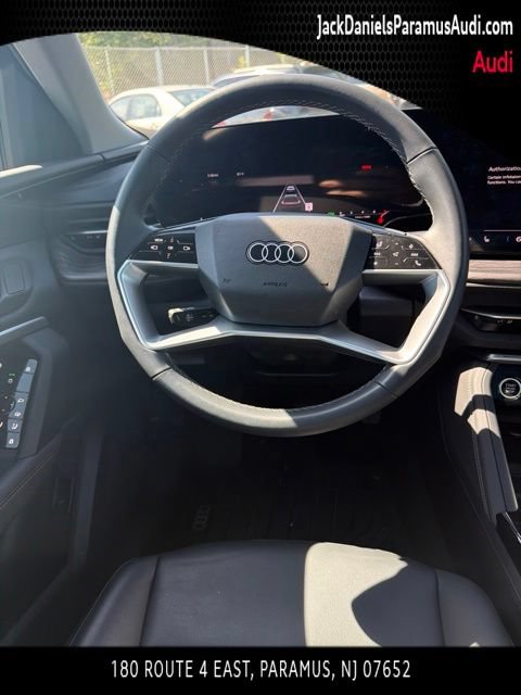 Used 2025 Audi Q5 Premium w/ Convenience Package AWD/4WD image 12