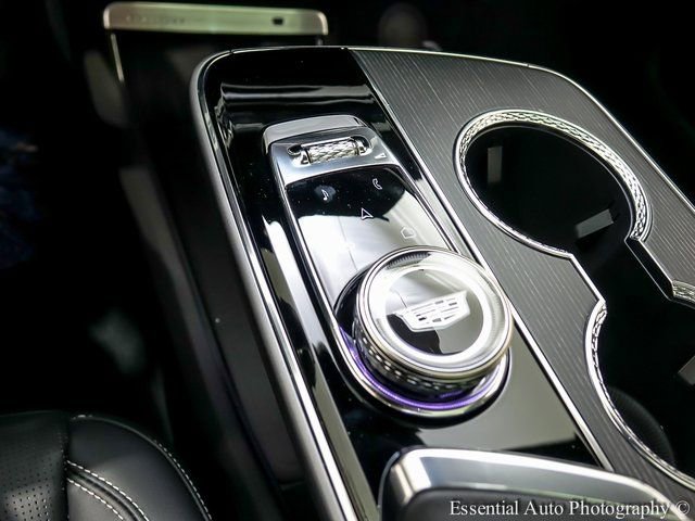 New 2025 Cadillac Lyriq Luxury w/ LPO, Floor Liner Package image 18