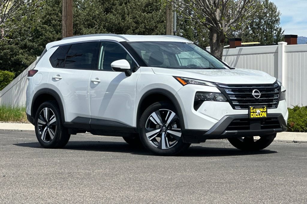 Used 2026 Nissan Rogue SL image 1