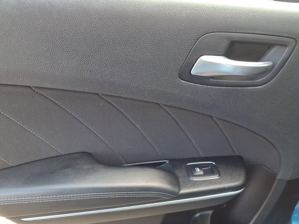 Used 2023 Dodge Charger GT image 9