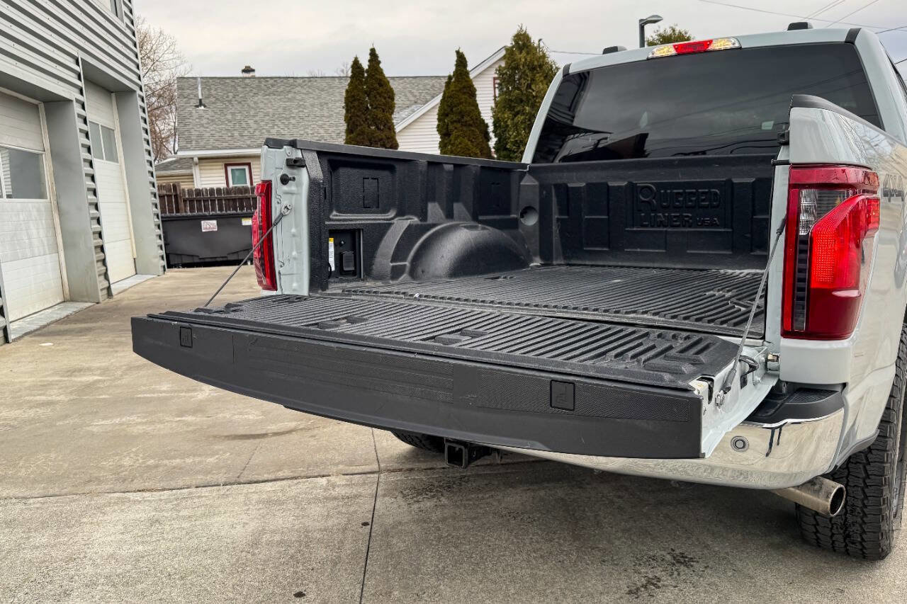 Used 2024 Ford F150 XLT w/ Mobile Office Package image 18