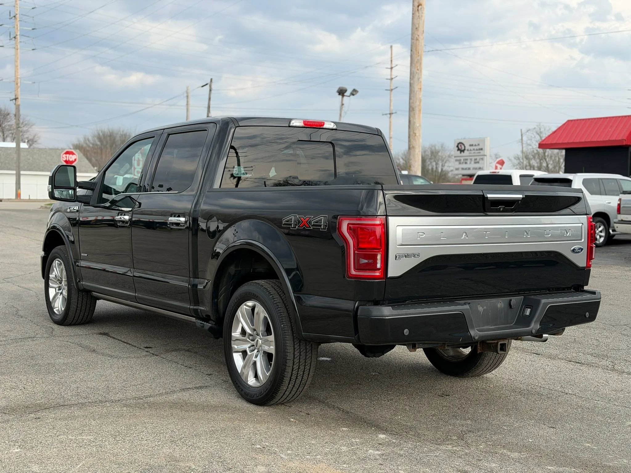 Used 2015 Ford F150 Platinum w/ Equipment Group 701A Luxury AWD/4WD image 7