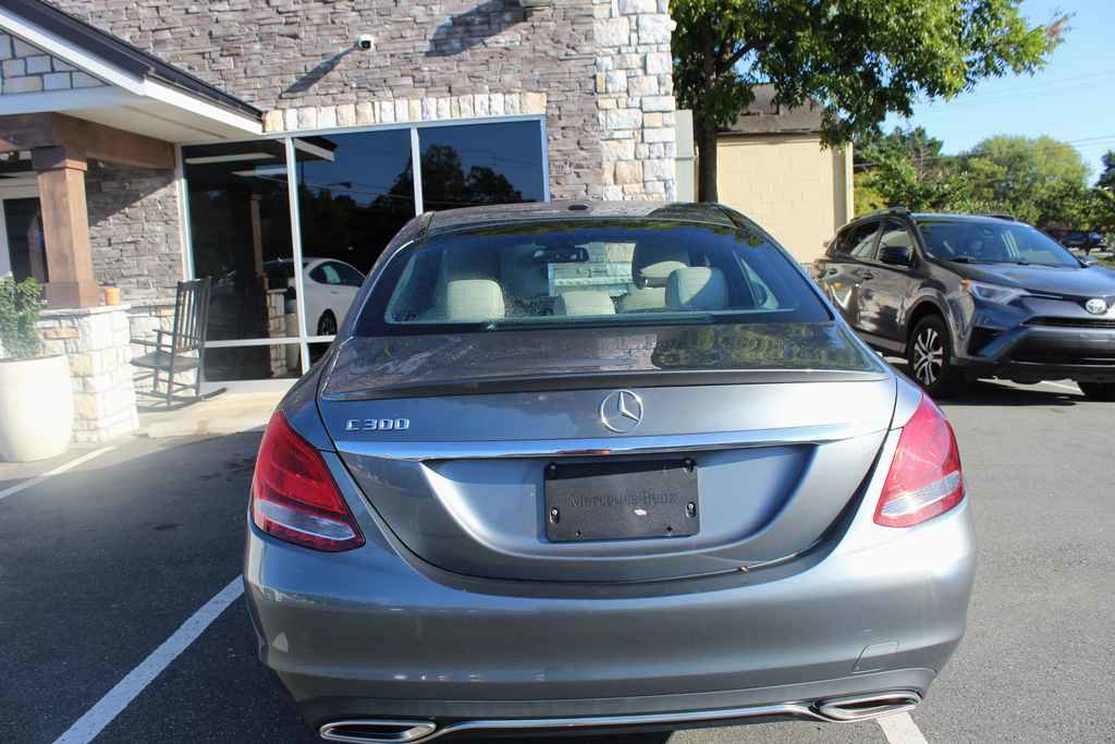 Used 2018 Mercedes-Benz C 300 Sedan image 6