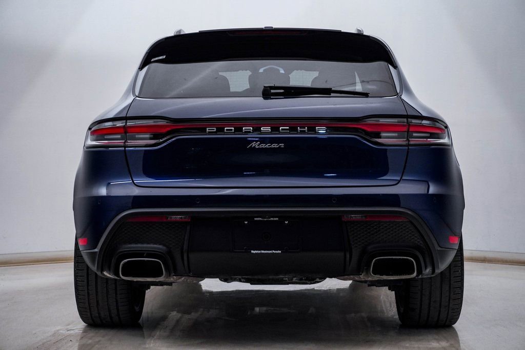 Certified 2023 Porsche Macan image 11