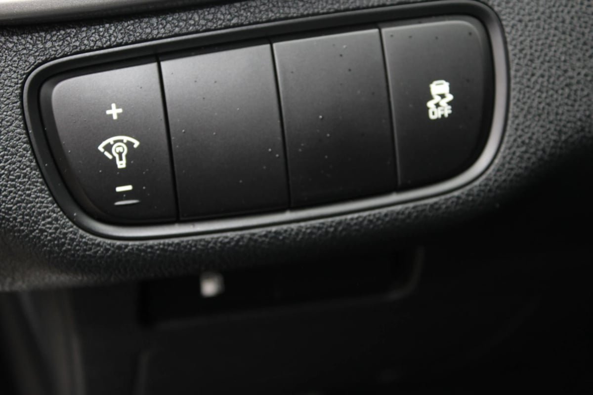 Used 2018 Kia Sorento FWD image 10